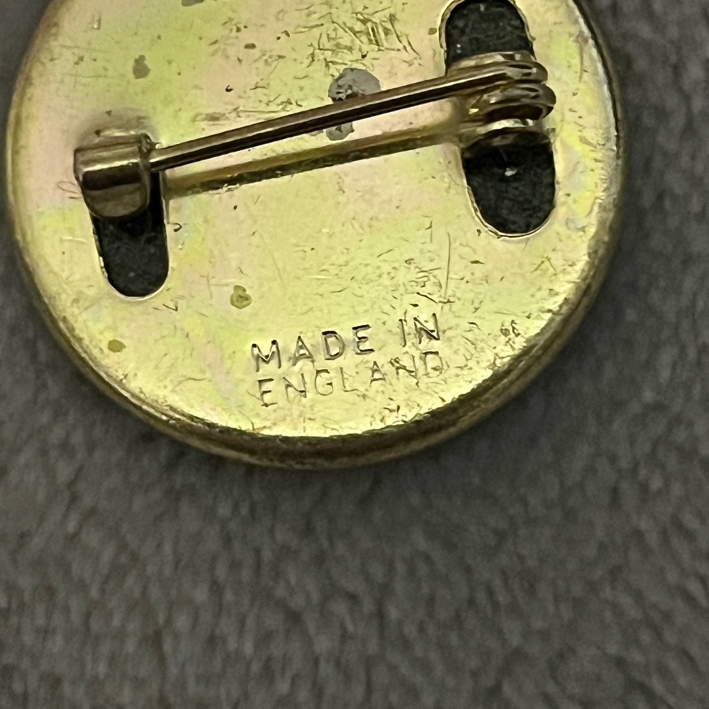 England Shakespeare's Birthplace Souvenir Pin